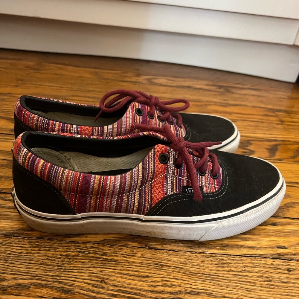 Vans Multi Colored Women's Size 8.5, Men's Size 7